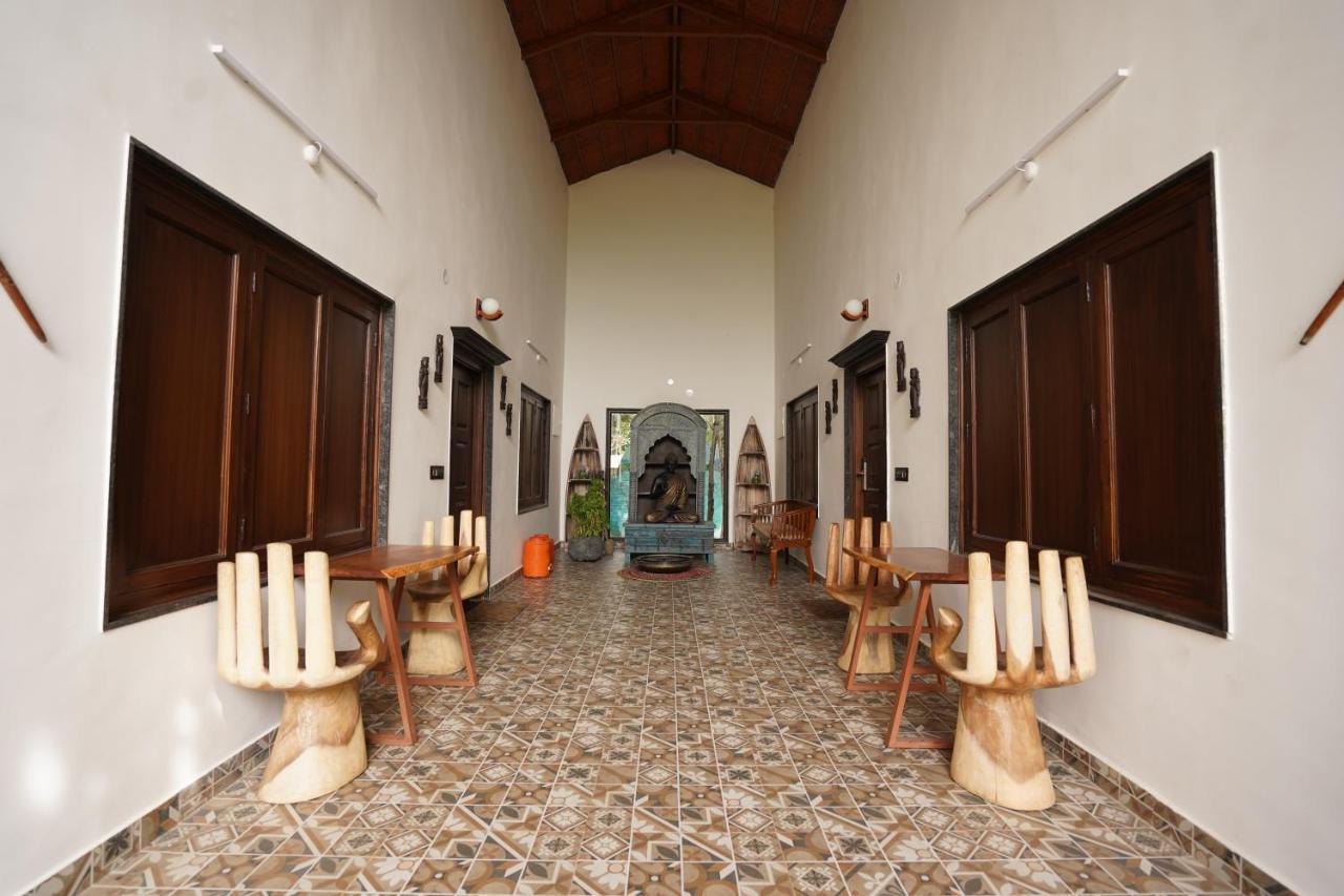 Brown Town Resort & Spa Hyderabad Exterior foto